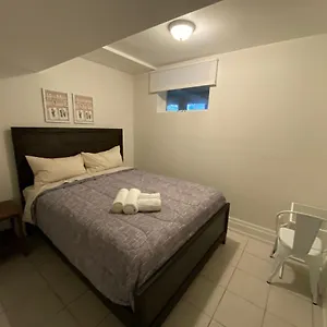 Yorkmills And Bayview !d Cozy & Stylish Private Bdr With Shared Bathroom Toronto