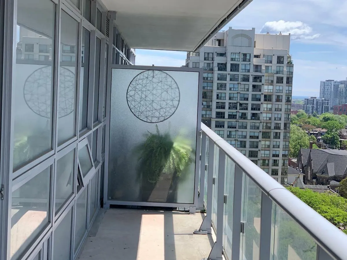 Apartment Toronto Metropolitan University-Daphne Cockwell Complex Residence